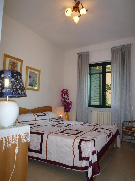 Villa Panthea Capo Vaticano Kamer foto