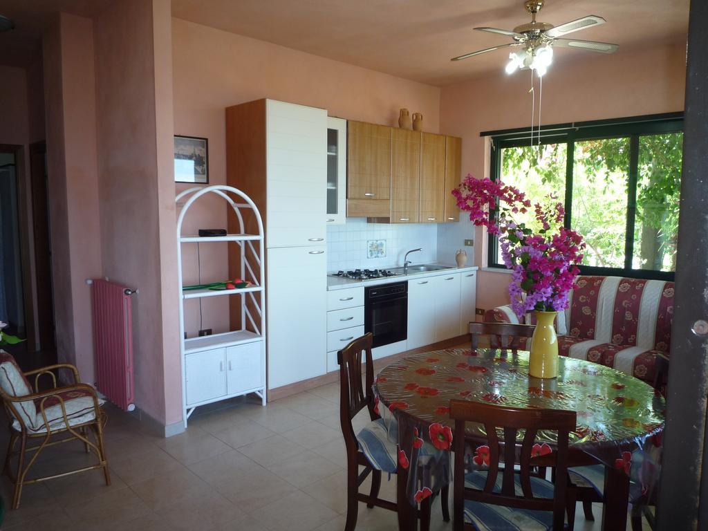 Villa Panthea Capo Vaticano Kamer foto