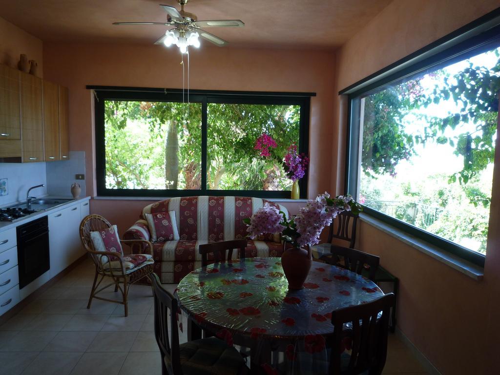 Villa Panthea Capo Vaticano Kamer foto